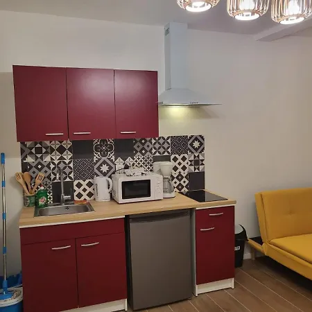 Apartament 10