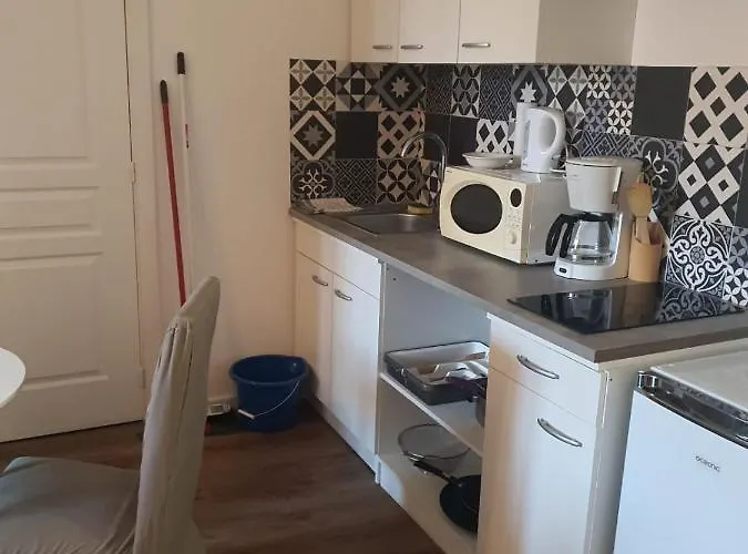 10 Ruffec (Charente)