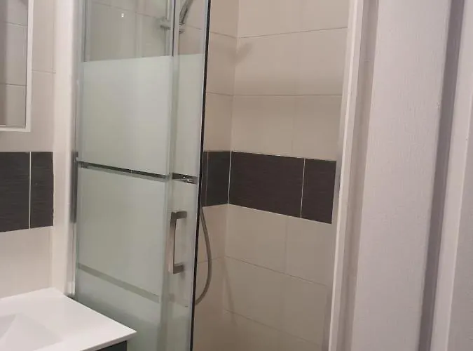 10 * Ruffec (Charente)